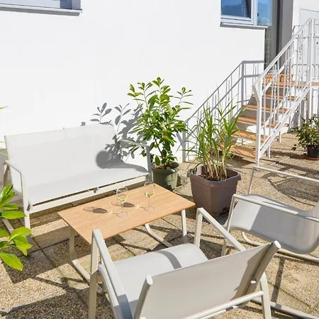 Mit Terrasse Apartman *