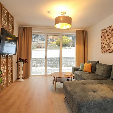 Mit Terrasse Apartman *