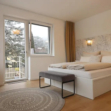 Mit Terrasse Vasdobra