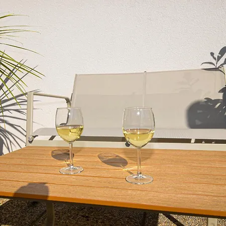 Mit Terrasse Apartman *