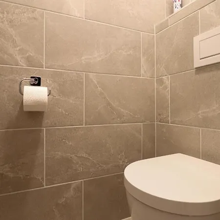 Apartment Mit Terrasse